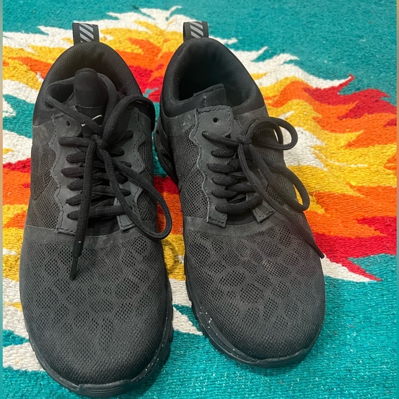 Cherokee Shoes - Stylish Black Womens Sneakers